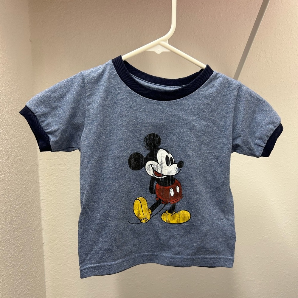 Adorable Disney Parks Mickey Tee!